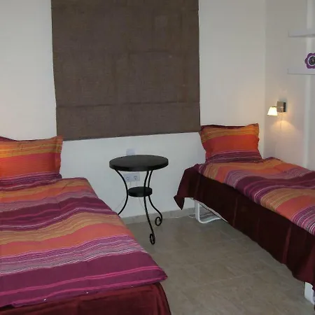 Hill 3 Apartment *